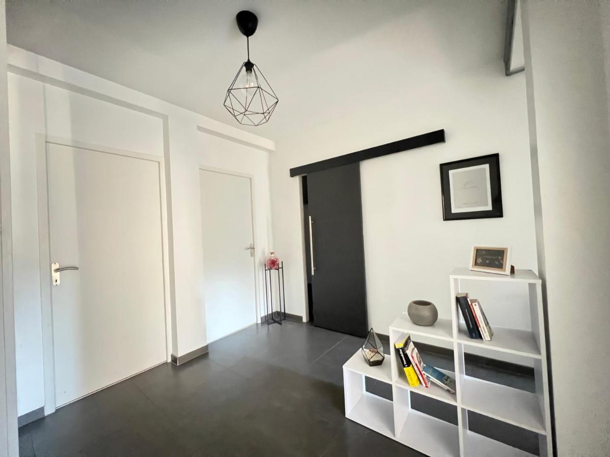 Superbe Appartement Centre Ville Nîmes Kültér fotó