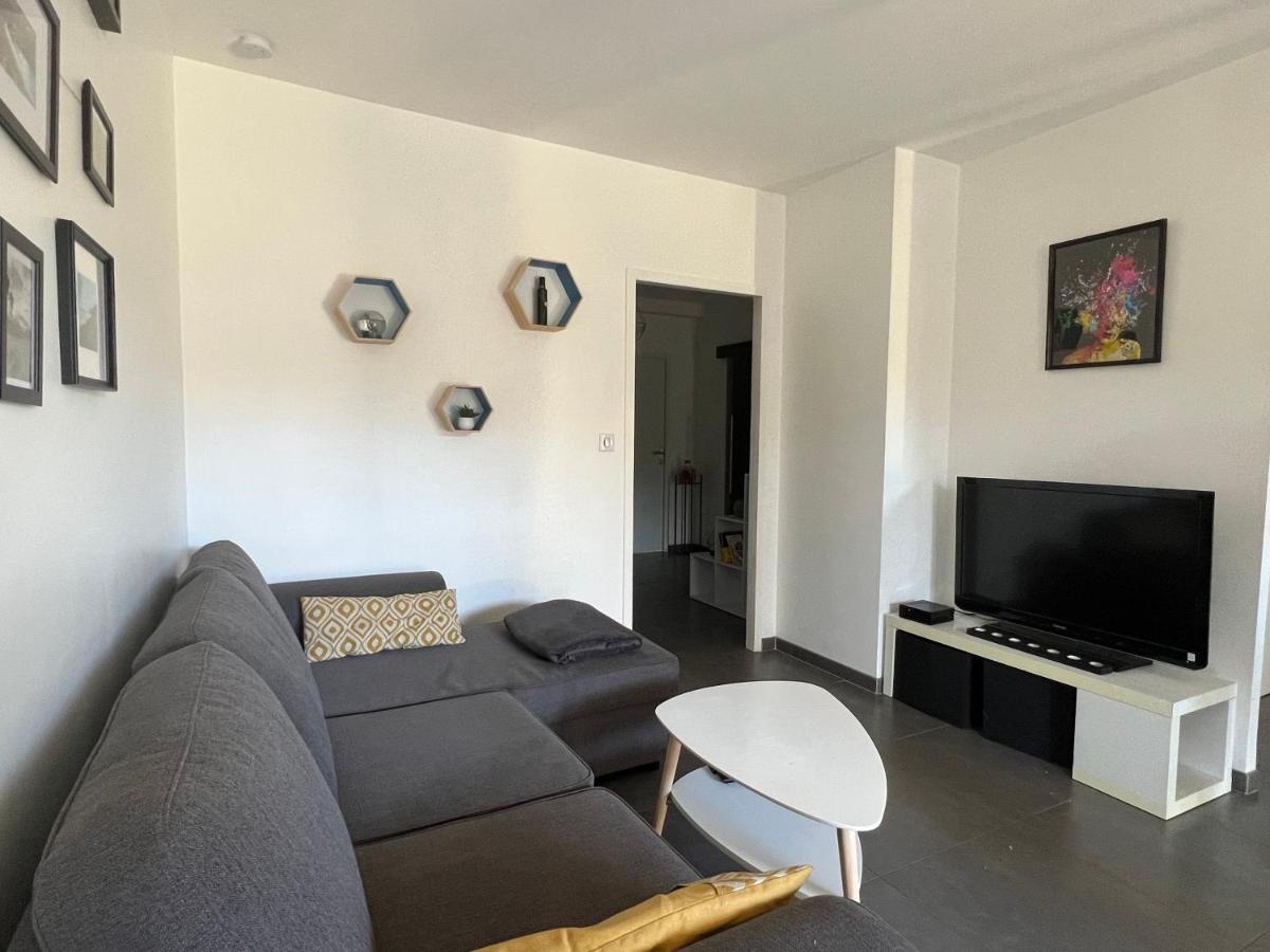 Superbe Appartement Centre Ville Nîmes Kültér fotó